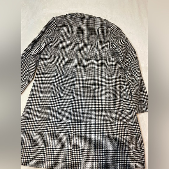 Women’s Formal Coat - Picture 6 of 9